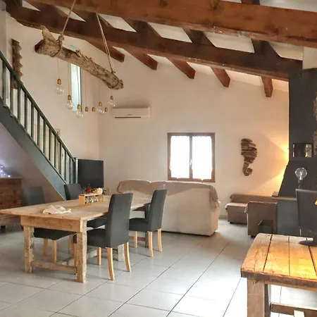 Maison Charmante A Avec Jardin Et Aire De Jeux. Agde