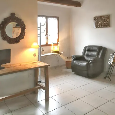 Maison Charmante A Avec Jardin Et Aire De Jeux. Holiday home *