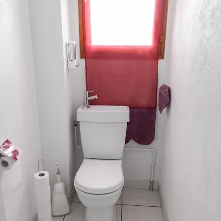 Maison Charmante A Avec Jardin Et Aire De Jeux. אגדה