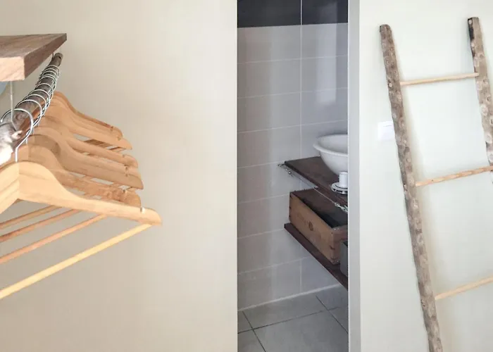 Maison Charmante A Avec Jardin Et Aire De Jeux. Vakantiehuis Agde